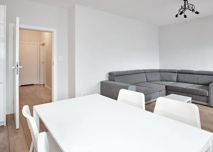 Apartamento 10th Floor Unii Lubelskiej By Bookinghost