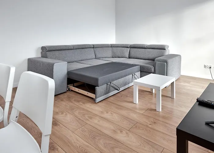 10th Floor Unii Lubelskiej By Bookinghost Poznan