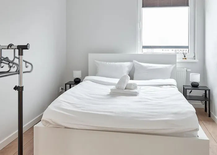 Apartamento 10th Floor Unii Lubelskiej By Bookinghost